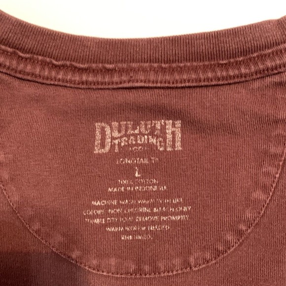 Duluth Trading Longtail T Shirt Mens Large Burgundy Maroon Red Long Sleeve - Picture 3 of 5